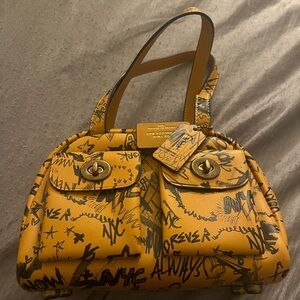 Coach Graffiti Turnlock 20